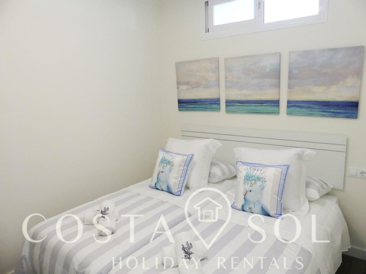 Apartamento Vacacional A 1 Minuto De La Playa - Carihuela トレモリノス エクステリア 写真