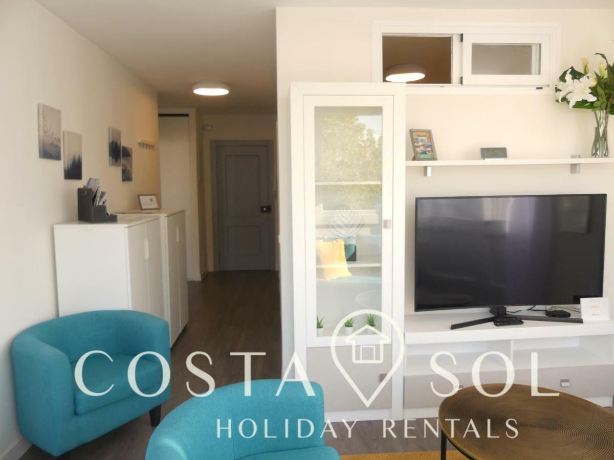 Apartamento Vacacional A 1 Minuto De La Playa - Carihuela トレモリノス エクステリア 写真