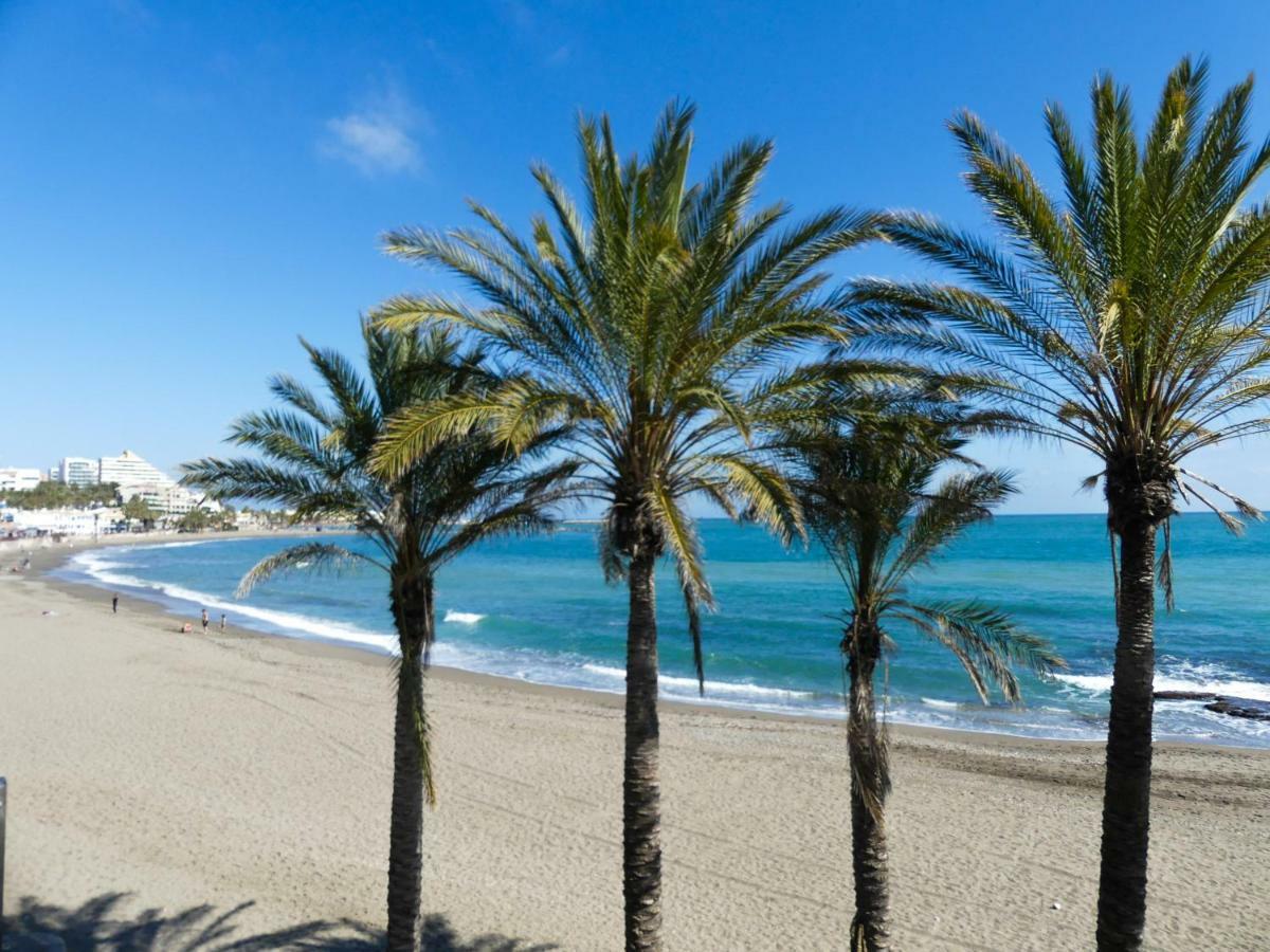 Apartamento Vacacional A 1 Minuto De La Playa - Carihuela トレモリノス エクステリア 写真