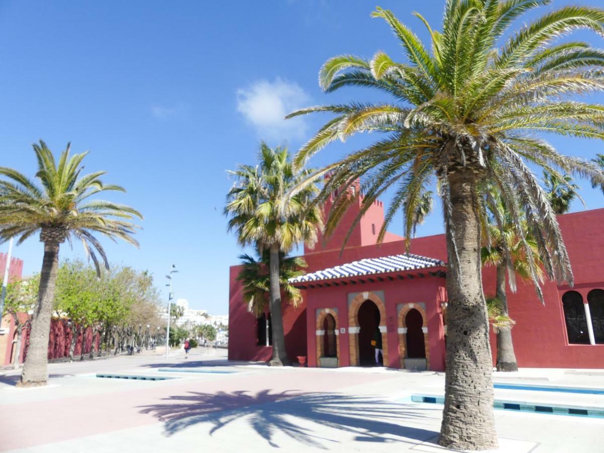 Apartamento Vacacional A 1 Minuto De La Playa - Carihuela トレモリノス エクステリア 写真