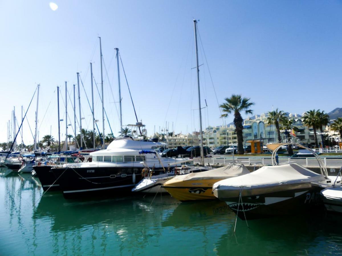 Apartamento Vacacional A 1 Minuto De La Playa - Carihuela トレモリノス エクステリア 写真
