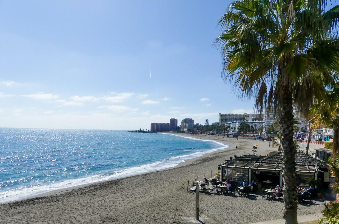 Apartamento Vacacional A 1 Minuto De La Playa - Carihuela トレモリノス エクステリア 写真